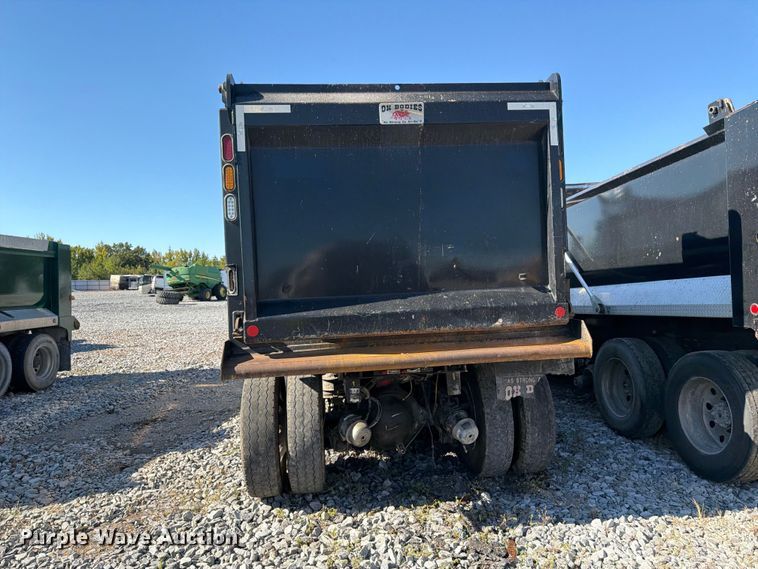 image for item YA5537 2025 International HX520 dump truck