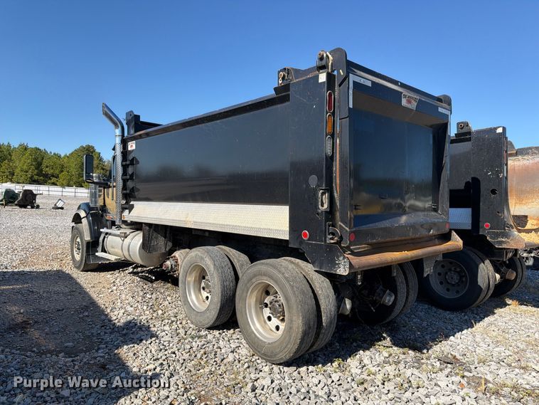 image for item YA5537 2025 International HX520 dump truck
