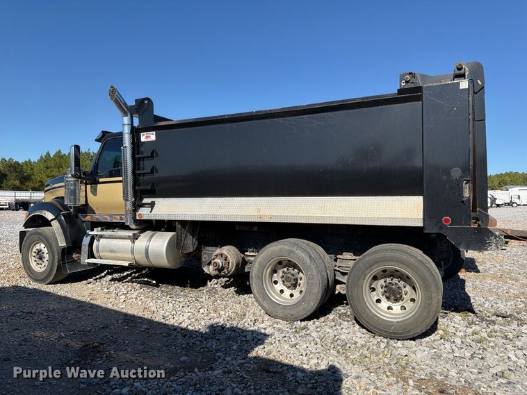 image for item YA5537 2025 International HX520 dump truck