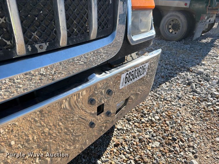 image for item YA5537 2025 International HX520 dump truck