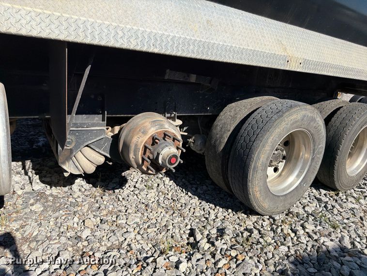 image for item YA5537 2025 International HX520 dump truck