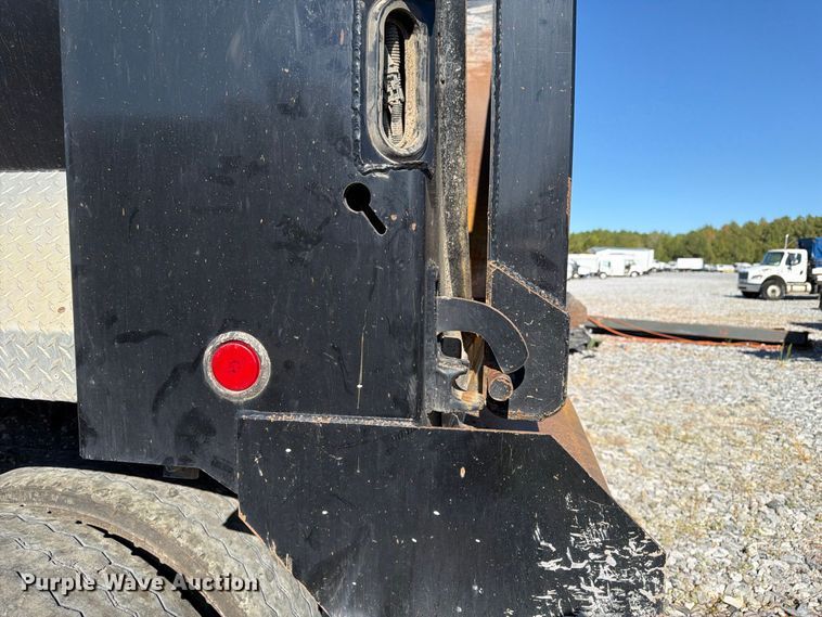 image for item YA5537 2025 International HX520 dump truck