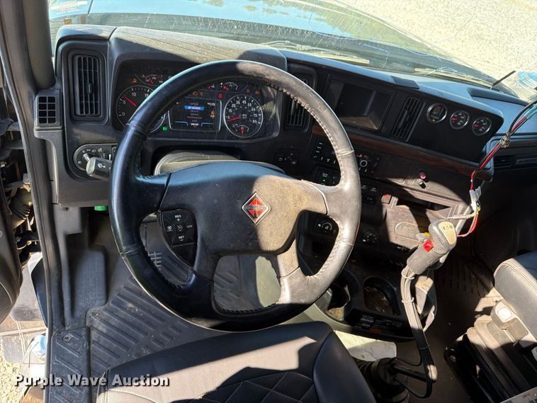 image for item YA5537 2025 International HX520 dump truck