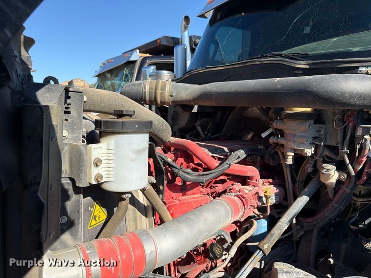 image for item YA5537 2025 International HX520 dump truck