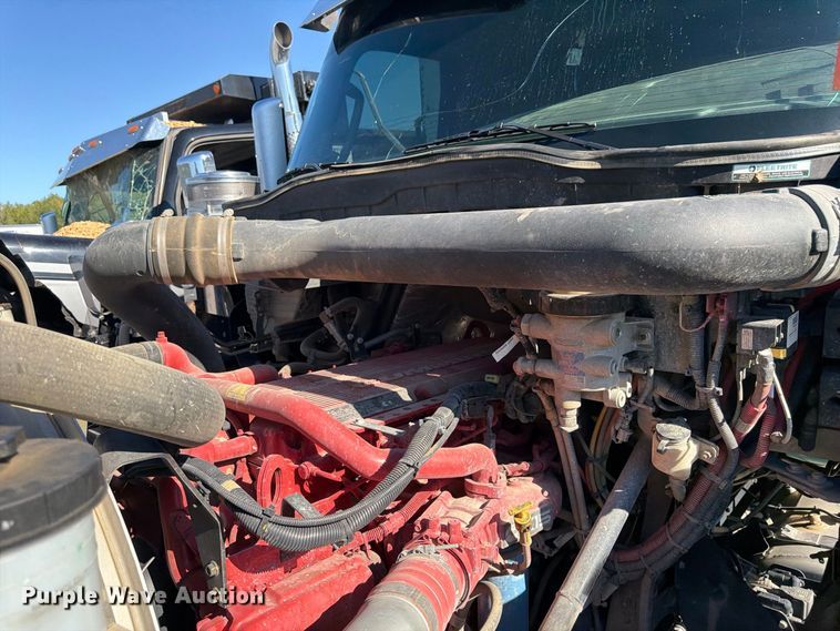 image for item YA5537 2025 International HX520 dump truck