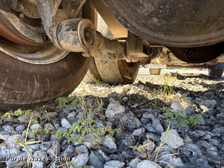 image for item YA5537 2025 International HX520 dump truck