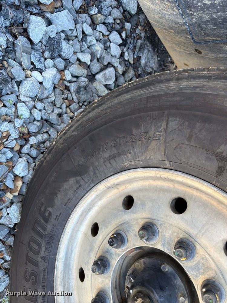 image for item YA5537 2025 International HX520 dump truck