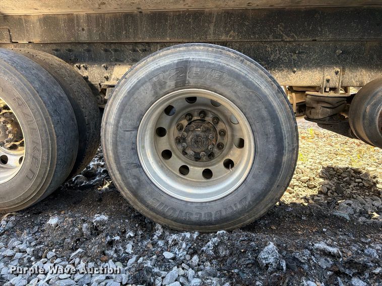 image for item YA5537 2025 International HX520 dump truck