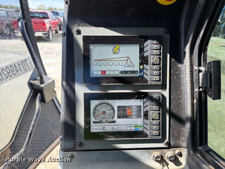 image for item YA5551 2024 Ditch Witch AT32 directional boring unit