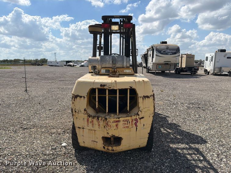 image for item YA5553 1998 Hyster H110XL forklift