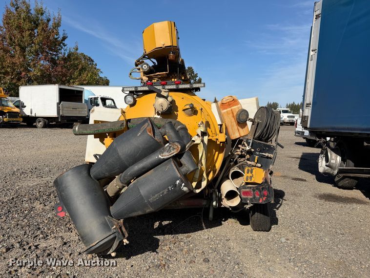 image for item YA5689 2021 Vermeer VX50-500 vacuum excavator