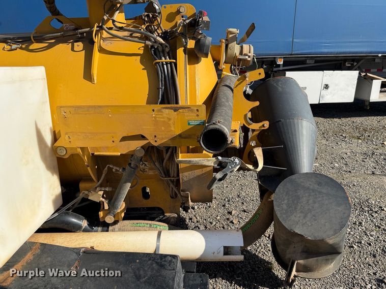 image for item YA5689 2021 Vermeer VX50-500 vacuum excavator