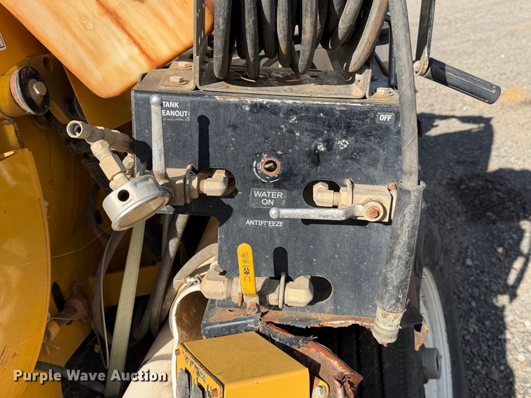 image for item YA5689 2021 Vermeer VX50-500 vacuum excavator