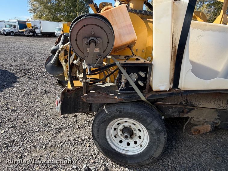 image for item YA5689 2021 Vermeer VX50-500 vacuum excavator