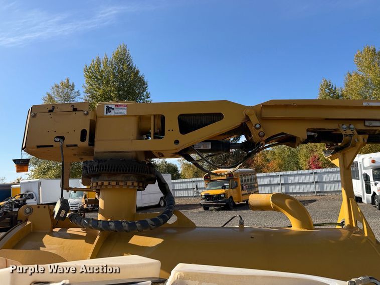image for item YA5689 2021 Vermeer VX50-500 vacuum excavator