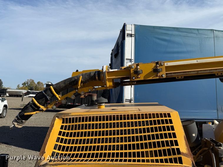 image for item YA5689 2021 Vermeer VX50-500 vacuum excavator