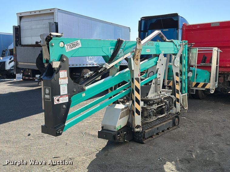 image for item YA5729 2019 IMER IMR 19 tracked boom lift