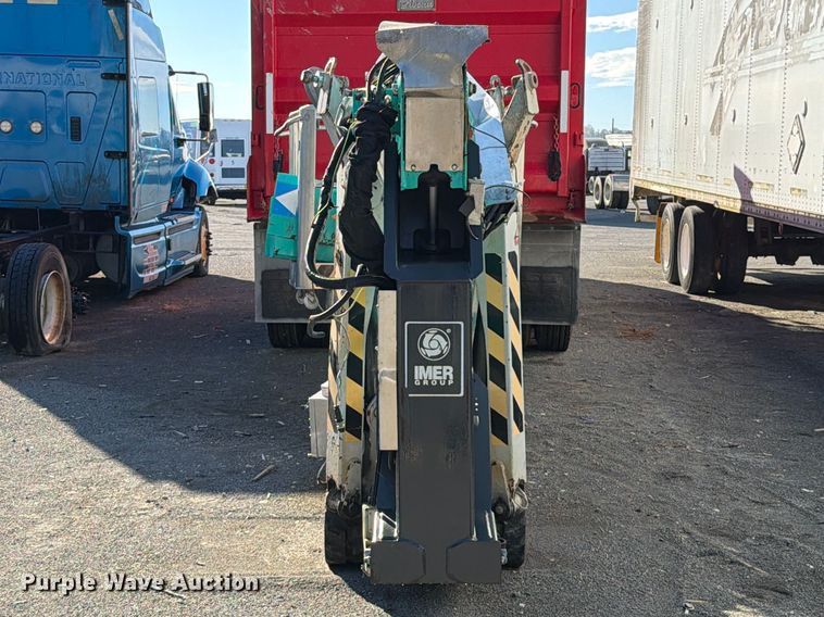 image for item YA5729 2019 IMER IMR 19 tracked boom lift