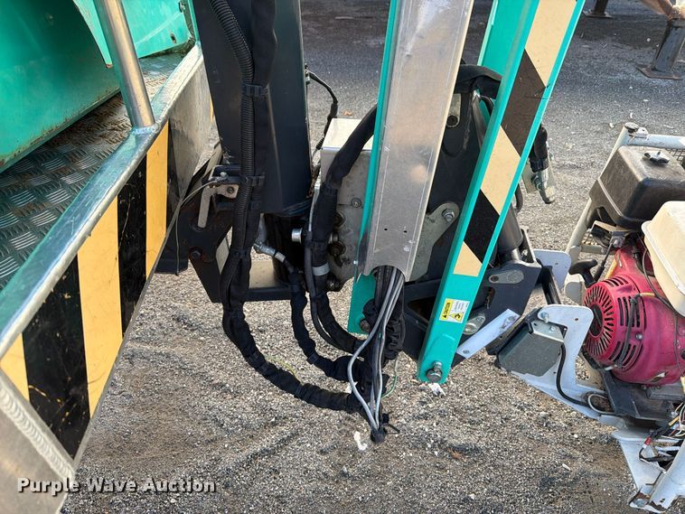 image for item YA5729 2019 IMER IMR 19 tracked boom lift
