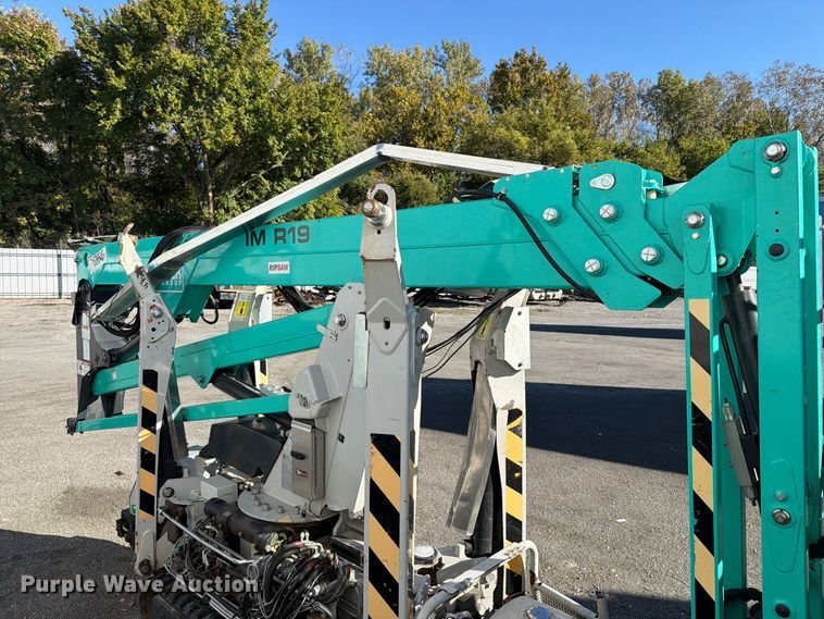image for item YA5729 2019 IMER IMR 19 tracked boom lift