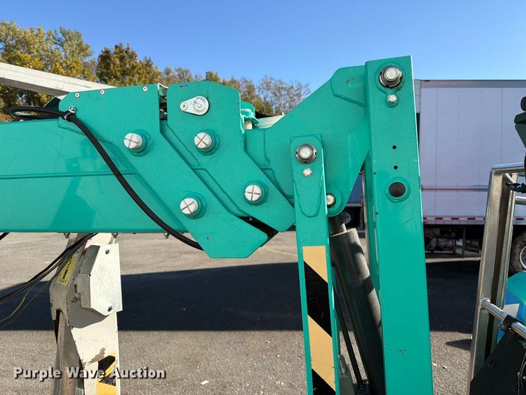 image for item YA5729 2019 IMER IMR 19 tracked boom lift