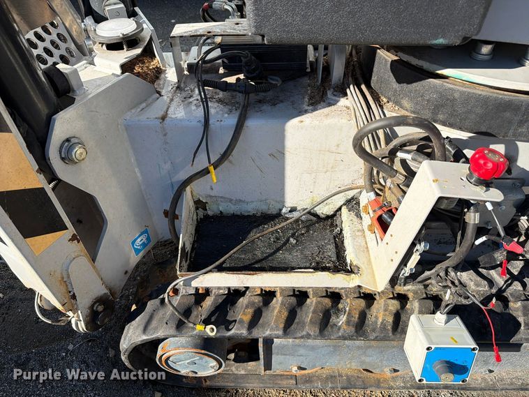 image for item YA5729 2019 IMER IMR 19 tracked boom lift