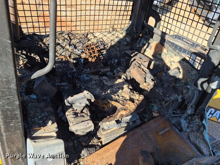 image for item YA5790 2008 Caterpillar D5K LGP dozer