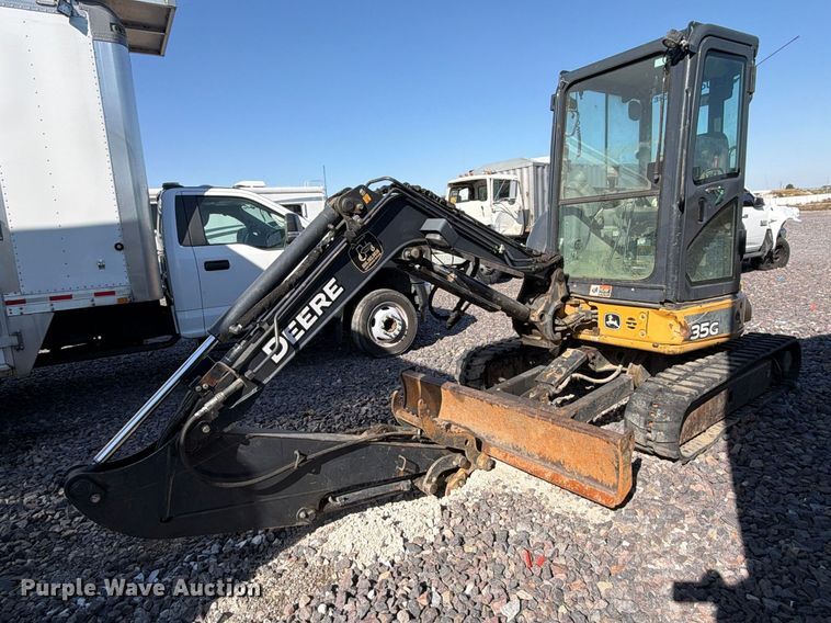 image for item YA5814 2016 John Deere 35G mini excavator