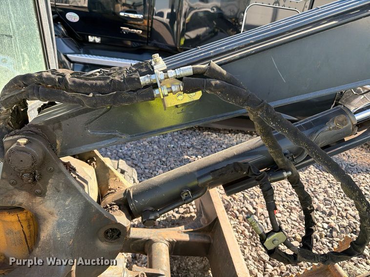 image for item YA5814 2016 John Deere 35G mini excavator