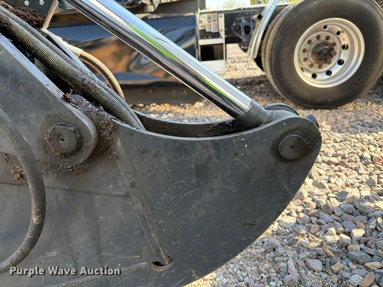 image for item YA5814 2016 John Deere 35G mini excavator
