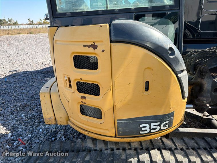 image for item YA5814 2016 John Deere 35G mini excavator