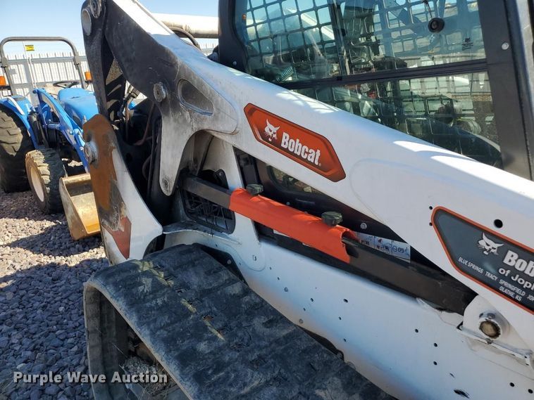 image for item YA5843 2024 Bobcat T650 tracked skid steer loader