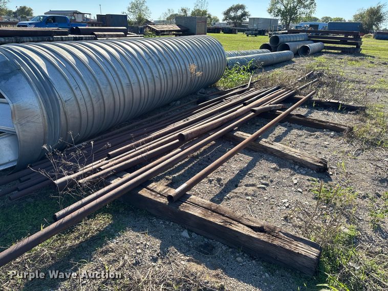 image for item AM9888 Approximately 17 pipes