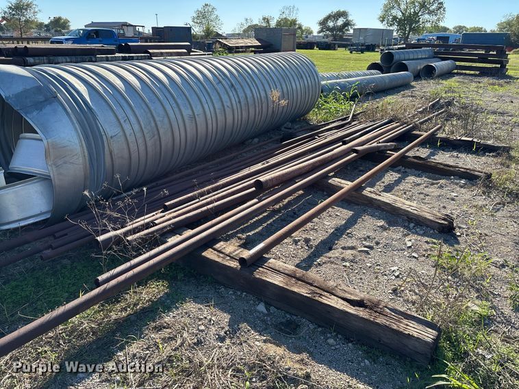 image for item AM9888 Approximately 17 pipes