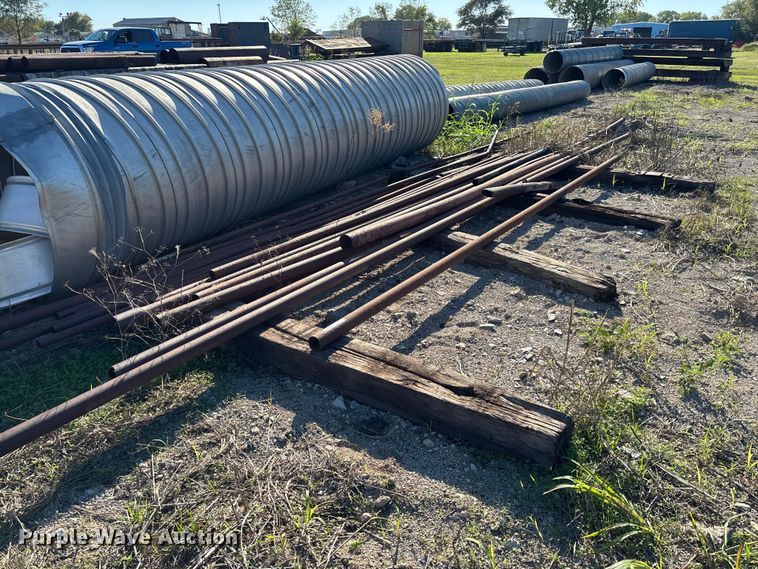 image for item AM9888 Approximately 17 pipes