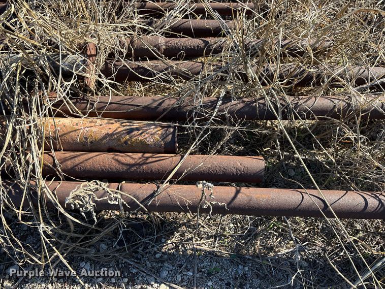 image for item AM9888 Approximately 17 pipes
