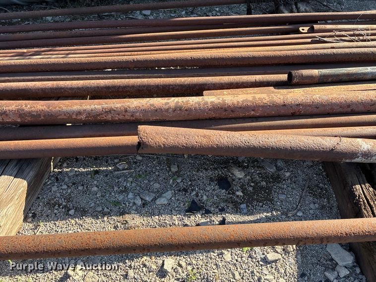 image for item AM9888 Approximately 17 pipes