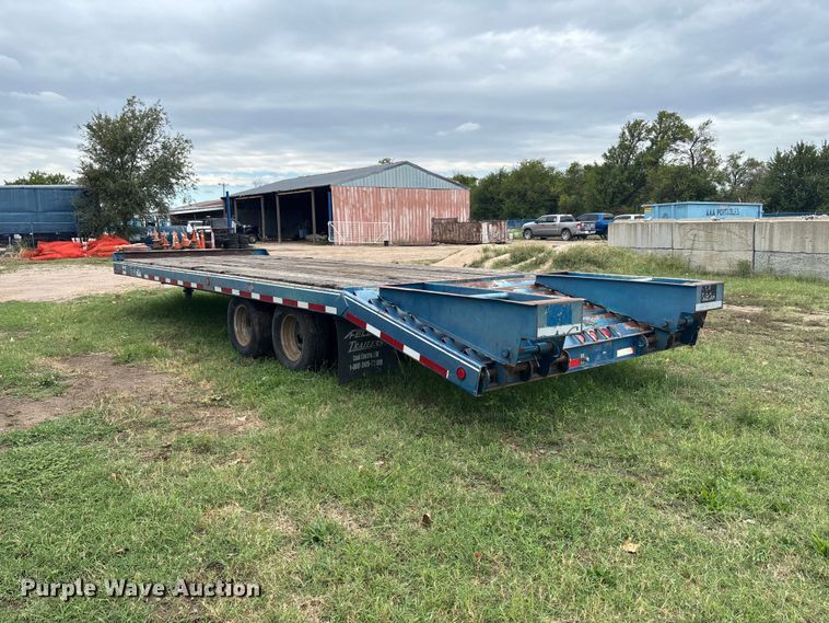 image for item DS2558 2001 Felling FT-24 equipment trailer