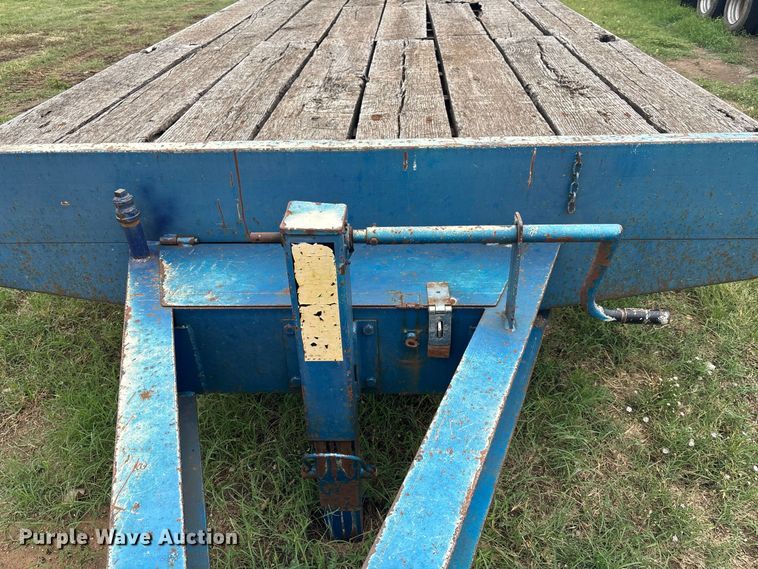 image for item DS2558 2001 Felling FT-24 equipment trailer