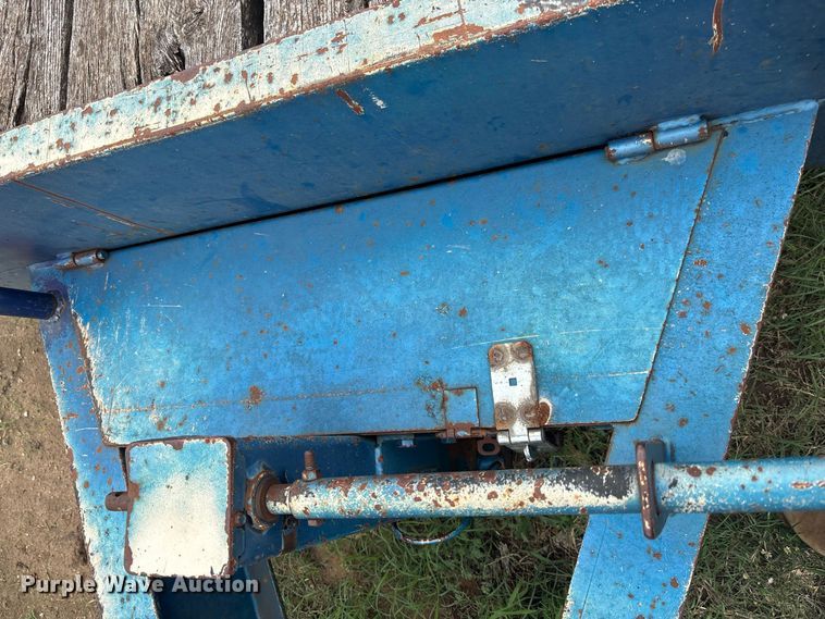 image for item DS2558 2001 Felling FT-24 equipment trailer