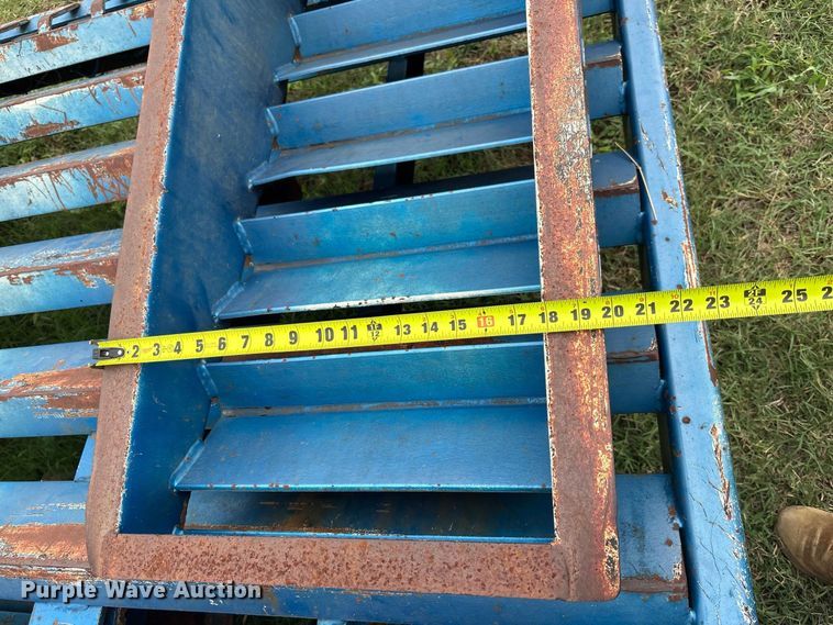 image for item DS2558 2001 Felling FT-24 equipment trailer