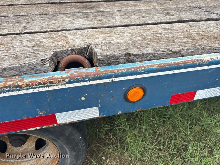 image for item DS2558 2001 Felling FT-24 equipment trailer