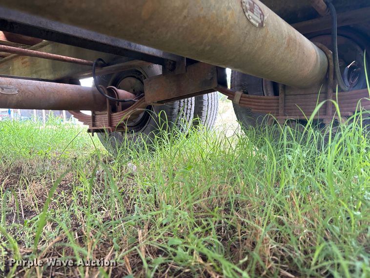 image for item DS2558 2001 Felling FT-24 equipment trailer