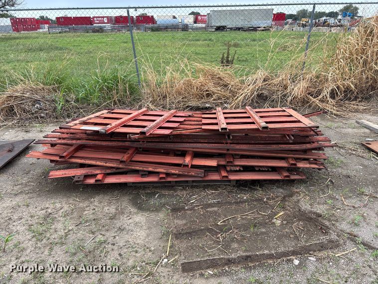 image for item DS2561 Truck stake sideboards