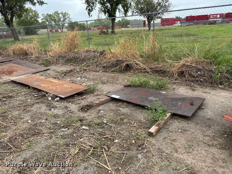 (2) street plates