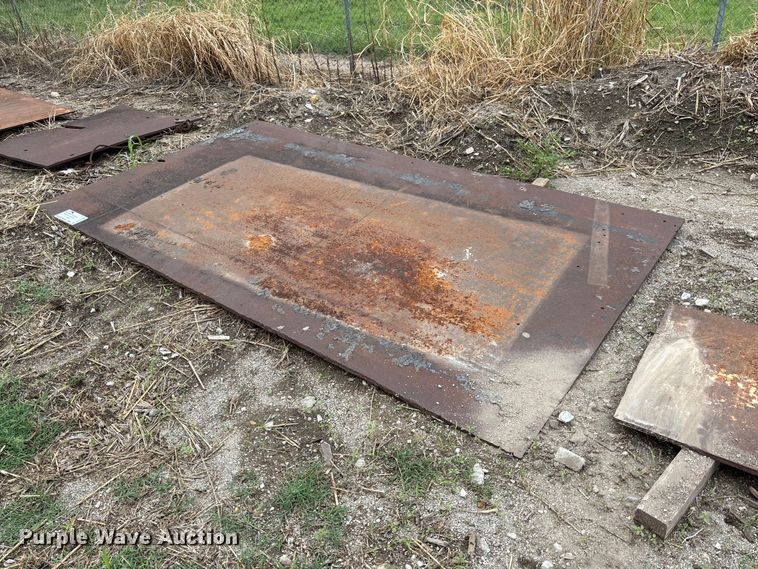Street plate