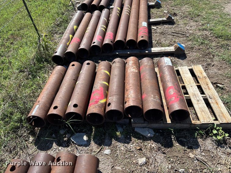 image for item DS2570 (8) trench box spreader bars