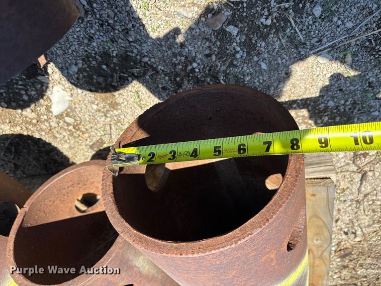 image for item DS2572 (8) trench box spreader bars
