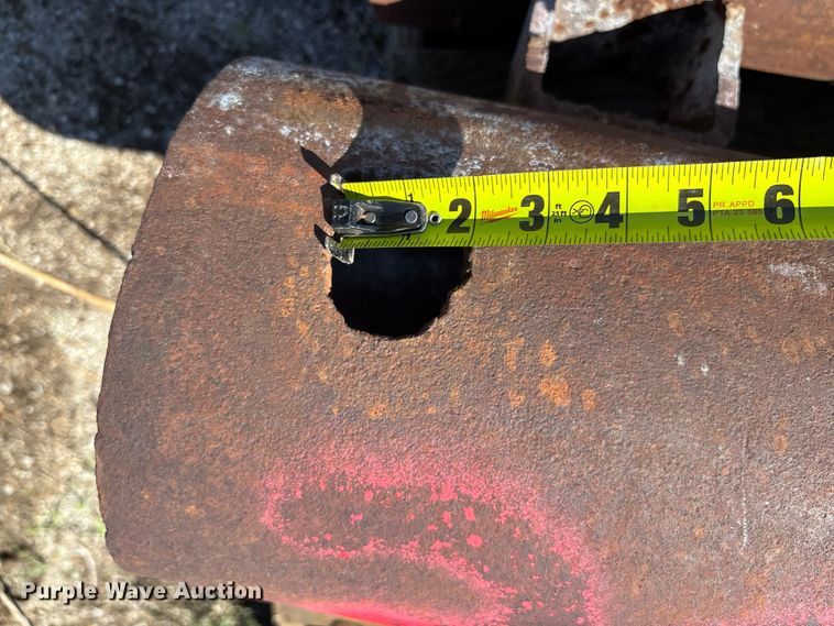 image for item DS2573 (8) trench box spreader bars