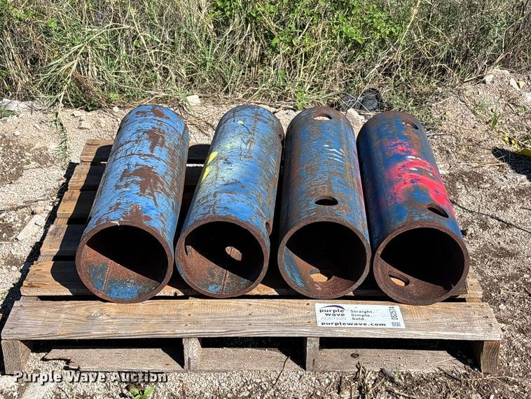 image for item DS2574 (4) trench box spreader bars